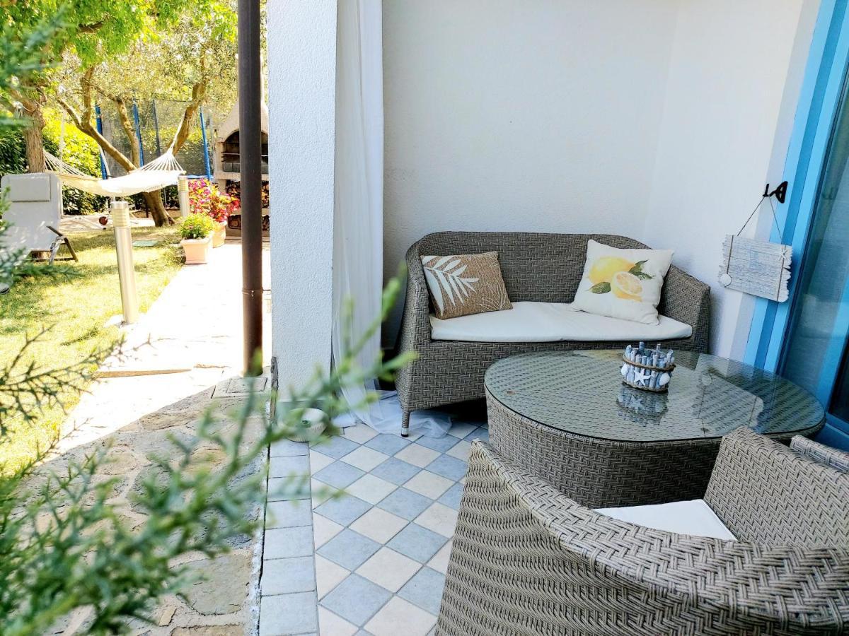 Salt & Sage Apartment Manzano Екстериор снимка